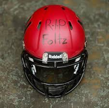 Teammates, fans gather to remember Foltz