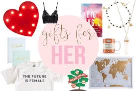 Guarda le proposte per una coppia di fidanzati che ha deciso di fare il grande passo! 24 Bellissime Idee Regalo Per Lei Sotto I 30 Euro Ma Che Davvero