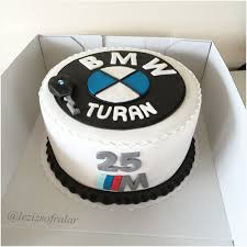 Bmw Torte Motivtorten Backen Essen Und Trinken