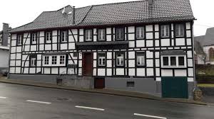Haus in mechernich kaufen oder mieten ? 2 Zimmer Wohnung Zu Vermieten Rote Erde 1 53894 Mechernich Glehn Mechernich Mapio Net