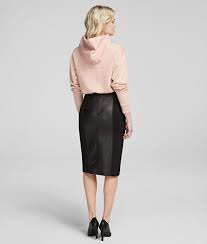 Achetez modèle fourreau cuir online en yoox. Collections Jupe Crayon En Cuir Karl Lagerfeld Par Karl Lagerfeld Karl Com