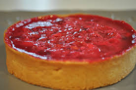 La recette simplissime de la tarte à la praline, une spécialité lyonnaise toute rose à tomber par terre. Tarte Aux Pralines Version Sebastien Bouillet Les Ateliers D Hys