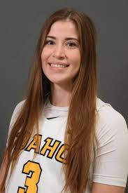 Nina Carlson's Instagram, Twitter & Facebook