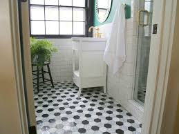 With elegant designs and a high wear resistance, ceramic tile models provide hygiene for floors and walls alike in every part of the house from kitchen to bathroom. Beautiful Bathrooms With Subway Tile