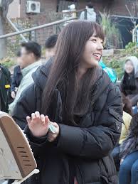 채수빈 로봇과 인간 1인 2역으로 돌아온 채수빈님을 만나보아요 네이버 포스트 한국 여배우 엔터테인먼트 드라마