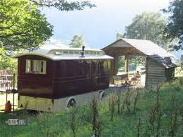 Showmans Waggon In Rhayadar United Kingdom Caravan Holiday Romantic Cottage House Styles