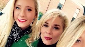 Leanne Morgan shares funny memory in a Knoxville Christmas Parade