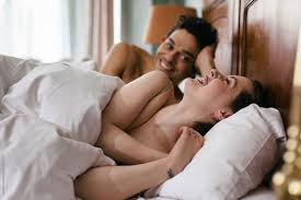 Quan hệ bằng hậu môn có ảnh hưởng gì đến sức khỏe không?