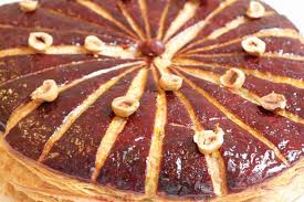 Galette Des Rois Noisette Recette Epiphanie Olivia Patisse Galette Des Rois Noisette Galette Des Rois Recette Galette Des Rois