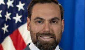 Deri tani njohim vetëm Yuri Kim, kush është zëvendësambasadori amerikan në  Shqipëri, karriera e tij