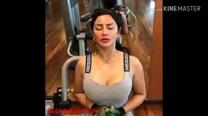 Ia sempat dijuluki sebagai tante pemersatu bangsa. Download Mami Sisca Erobik Mp4 Mp3 3gp Mp4 Mp3 Daily Movies Hub