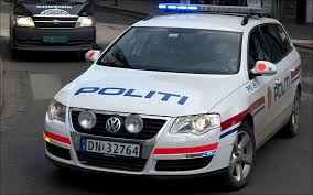 Jeg ser stadig utlendingspolitiet kjøre med helt hvite volvoer uten merking for eksempel og vet at det er skjulte politibiler i hele norge også. Politibiler Iskalde Mangler Dieselvarmer Vg
