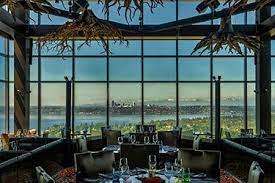ascend prime steak sushi is open on the 31st floor of lincoln square south tower at 10400 n e fourth st in bellevue prime steak panoramic views sushi