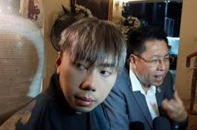 Roy kiyoshi sudah puas dengan bentuk wajahnya yang sekarang. Puluhan Butir Psikotropika Diamankan Dari Rumah Roy Kiyoshi Matamata Com