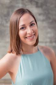 Ali Clemente's Instagram, Twitter & Facebook