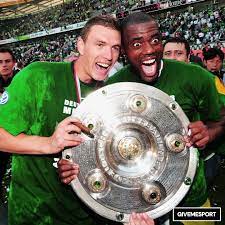Maybe you would like to learn more about one of these? Givemesport Grafite And Dzeko Are The Bundesliga S Facebook