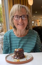 We are looking for someone to cut the grass? It's got really long. Please  get in touch if you've got availability 🙂