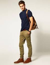 Busy Days Call For A Simple Yet Stylish Outfit Such As A Deep Blue Polo And Army Green Chinos Polish Off The Ensemble Wi Mens Outfits Mens Fashion Men Casual