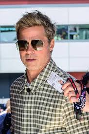 I need a kiss💋 from a wonderful woman who cares about my feelings❤️. To my  future wife , I know that you're seeing my post, I want you to message me  now