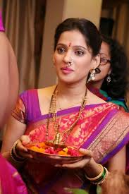 Priya Bapat Im Traditionellen Saree Umesh Name Wallpaper 640x960 Wallpapertip Bu pin'i ve daha fazlasini sunil ganpule tarafindan oluşturulan koknastha panosunda bulabilirsiniz. priya bapat im traditionellen saree
