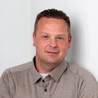 300+ "Robert Horst" profiles