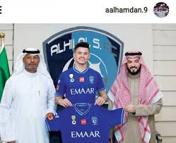 عبدالله الحمدان ينضم إلى الهلال لمدة 5 أعوام (صور وفيديو) أعلن نادي الهلال، اليوم الثلاثاء، أن رئيس مجلس إدارة النادي، فهد بن نافل، نجح في ضم عبد الله الحمدان، مهاجم الشباب في صفقة. Ø§Ù„Ø­Ù…Ø¯Ø§Ù† 51 5 Ø£Ù„Ù Ù…ØªØ§Ø¨Ø¹ Ø¨Ø¹Ø¯ Ø§Ù„Ù‡Ù„Ø§Ù„ ØµØ­ÙŠÙØ© Ø§Ù„Ø±ÙŠØ§Ø¶ÙŠØ©