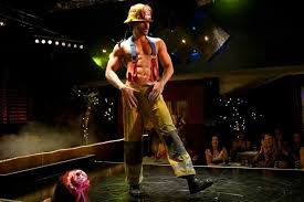 Magic mike starts with joanna(olivia munn) having to go commando that day due to the raucous events of the night before where neither her nor mike(channing tatum) can remember the name of the. Magic Mike Bild 6 Von 22 Film Critic De