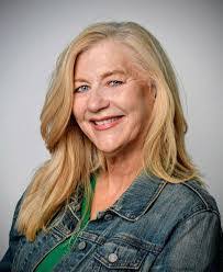 Amber Pettus's Instagram, Twitter & Facebook