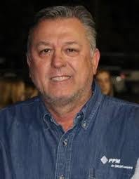 Scott Munn's Instagram, Twitter & Facebook