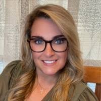 Jackie Swick's Instagram, Twitter & Facebook