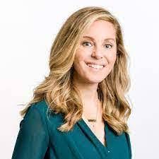 Amber Doenges's Instagram, Twitter & Facebook