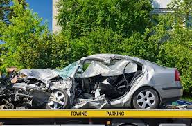 The jaws of life equipment is some of the most unsophisticated hydraulic machinery, because a typical jaws of life machine uses about 1 quart of hydraulic fluid. The Jaws Of Life Story