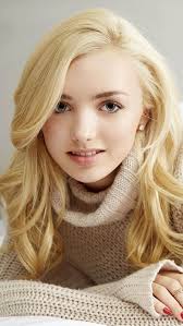 Celebrating Laura's journey with us at Mabel Fox! Since joining us in  September 2021, Laura has become an integral part of our team. Recently  stepping into a full-time role, Laura has taken