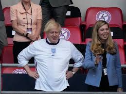 Jun 11, 2021 · biden beelined it to boris johnson's young wife, carrie johnson as soon as he arrived in cornwall, england. Boris Johnson Wore An England Top Over His Shirt And Tie And Was Immediately Mocked Indy100