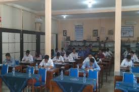 Ada sedikit gambaran atau mungkin sebagai reverensi untuk pembuatan naskah pidato pada saat penyampain visi dan misi dalam pemilihan kepala desa. Tak Biasa Desa Di Bantul Ini Syaratkan Carik Harus Bisa Pidato Bahasa Jawa Harianjogja Com