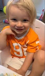 Dad is TIRED😩 Dad is STRESSED🤯 Dad is TRYING.. But, DAD won't give up💪🏾  salute to da Dads 💯