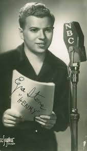 Dead men tell no tales is a 1938 british thriller film directed by david macdonald and starring emlyn williams, sara seegar and hugh williams. Who Is Sara Seegar Dating Sara Seegar Boyfriend Husband