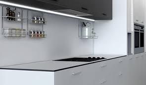 Pintar encimeras laminadas es una forma rentable de cambiar la apariencia de tu cocina sin tener que embarcarte en una remodelación completa. Las Encimeras De Cocina Y Splashback De Antalia