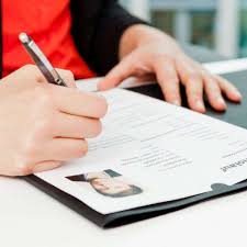 Lena schneider ist hr & recruitment manager beim werbedienstleister vibrant media. Typische Fehler Im Lebenslauf Vermeiden Karriere