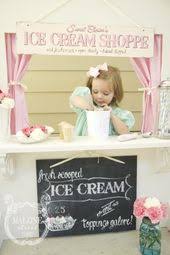 I'm excited to share this diy ice cream stand i painted and decorated for my sister's wedding. Ice Cream Stand Mini Sessions