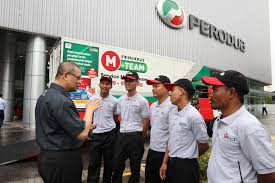 Perodua authorised dealer service centre. Perodua Launches Mobile Service Team For Peninsular Malaysia Autofreaks Com