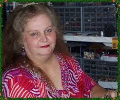 Eileen Hanks's Instagram, Twitter & Facebook