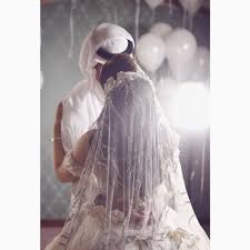Instagram Post By Rawan M Image Makers May 4 2018 At 5 09pm Utc Wedding Couple Poses Wedding Photos Poses Wedding Couples Photography