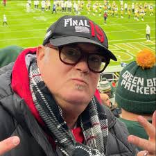 Tim Breitbach (@optimalentertainment) • Fotky a videa na Instagramu