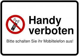 Trotzdem gibt es anlässe, wo einfach mal keiner durch nerviges piepsen oder klingeln gestört werden soll. Schild Selbst Drucken Handyverbot