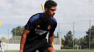 The center back is a huge get for united, who confirmed. Uebqg5gmd1rvfm