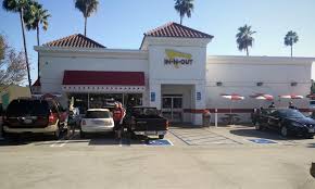 Our founders, harry and esther snyder, wanted not only to take care of our customers but to take care of our associates as well. In N Out Burger Was Ist Dran Am Hype Aus Kalifornien