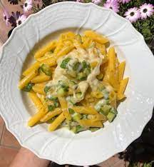 Ecco come preparare la pasta sfoglia con zucchine e scamorza. Pasta Zucchine E Scamorza La Giuggiola Gluten Free