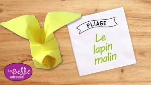 Instructions de pliage de serviettes de table lapin de. Pliage De Serviette En Papier En Forme De Lapin Labelleadresse Youtube