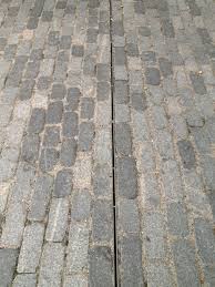 Granite Cobbles With Slot Drain House Landscape Floor Drains Front Garden